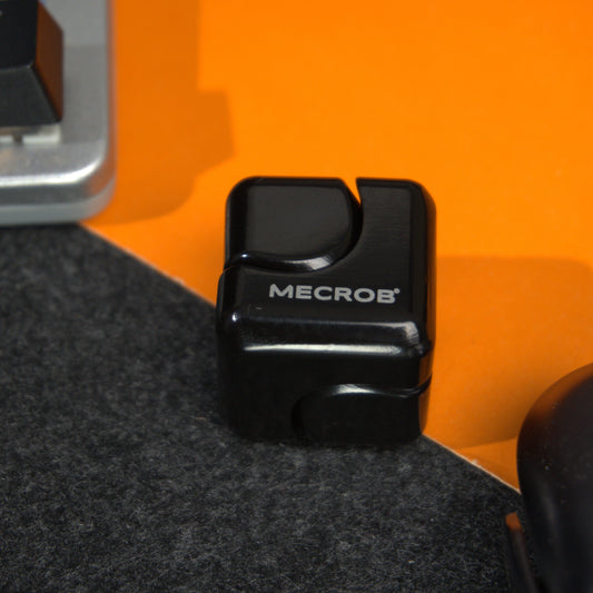 Free Mecrob Fidget Cube Spinner(No delivery if purchased separately)